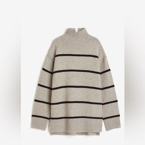 H&M oversized Polo-Neck Sweater 
Size XS